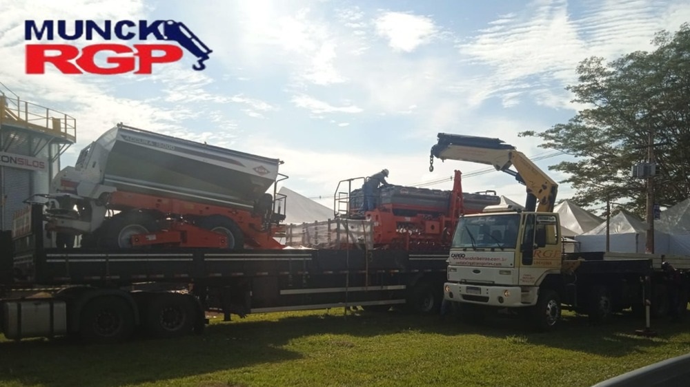 Munck Ribeirão Preto SP 18 Locação de empilhadeiras Ribeirão Preto Agilidade, Segurança e Eficiência no Levantamento e Transporte de Cargas Pesadas.